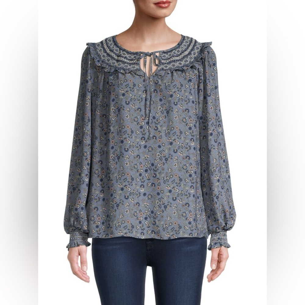 MAX STUDIO Floral Smocked Peasant Top Blue Size Large